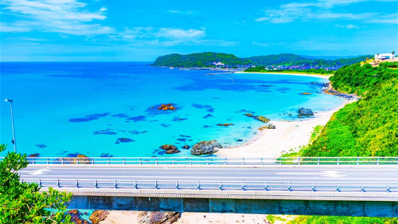 福岡発|【日本三大名洞のひとつ】北九州秋芳洞+元乃隅神社+角島大橋 日帰りツアー