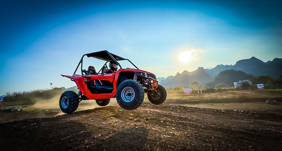貴州興義戶外越野車體驗【UTV全地形越野車/萬峰林基地/陽光谷基地均可體驗】