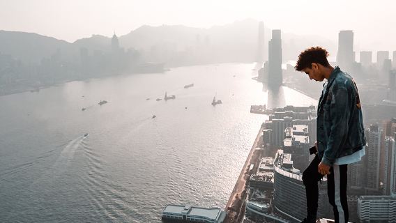 香港Tripメモリー【グローバル香港フォトツアー セントラル・シェンオー村 フォトグラファーによるウェディングフォト カップルフォト 香港スタイルのポートレート フォローショット】