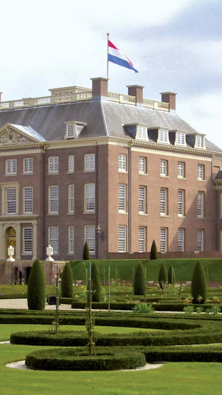 Apeldoorn + Hoge Veluwe National Park + Paleis Het Loo + Country Residence Museum Jachthuis Sint Hubertus day tour