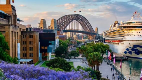 Lawatan Sewa Peribadi di Sydney: Lawatan Sehari Menonton Ikan Paus dan Melihat Rumah Api di Pantai