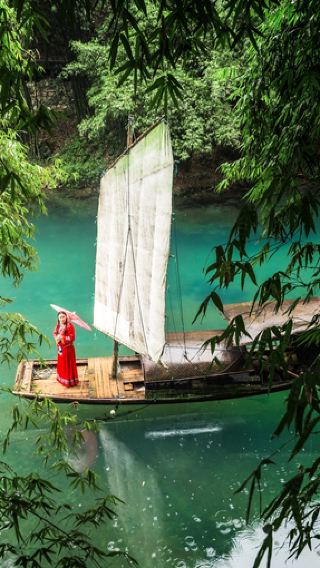 Yichang 1-day tour: Qingjiang Gallery, private customize, professional Chinese and English guides, one group per booking