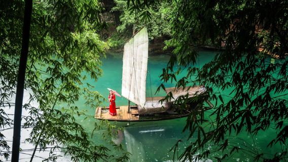 Yichang 1-day tour: Qingjiang Gallery, private customize, professional Chinese and English guides, one group per booking