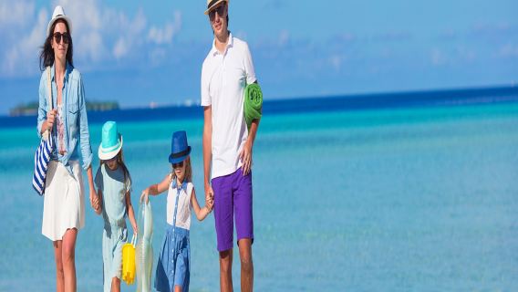 2大+2小親子團，一家一團！青島海底世界+遊船出海純玩一日