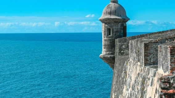 Eski San Juan: Küçük Grup Rehberli Tur + Castillo San Felipe del Morro Girişi