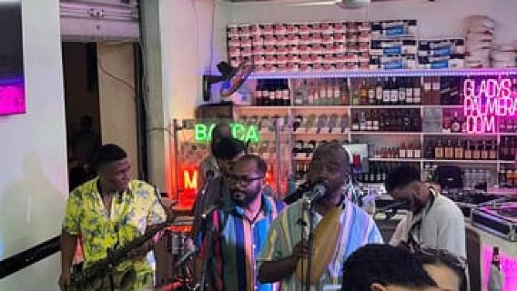 Santo Domingo: Nightlife, Rhythm, Culture Tour with Locals