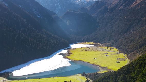 香格里拉+無底湖一日遊【環湖徒步-森林·牧場·湖泊小眾之旅】