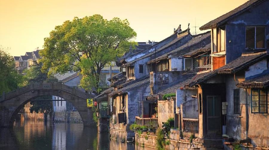 上海朱家角古鎮水鄉包團半日遊（可選手搖船+古鎮特色小吃）