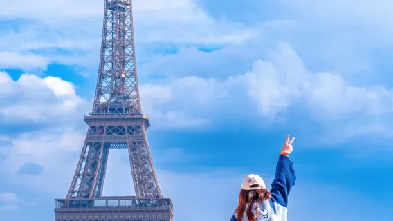 Fotografía de viajes en París, Francia[Conductor, director y fotógrafo de viaje + microfilm aéreo + maquillaje y vestuario + itinerario personalizado + negativos gratuitos + número ilimitado de personas]