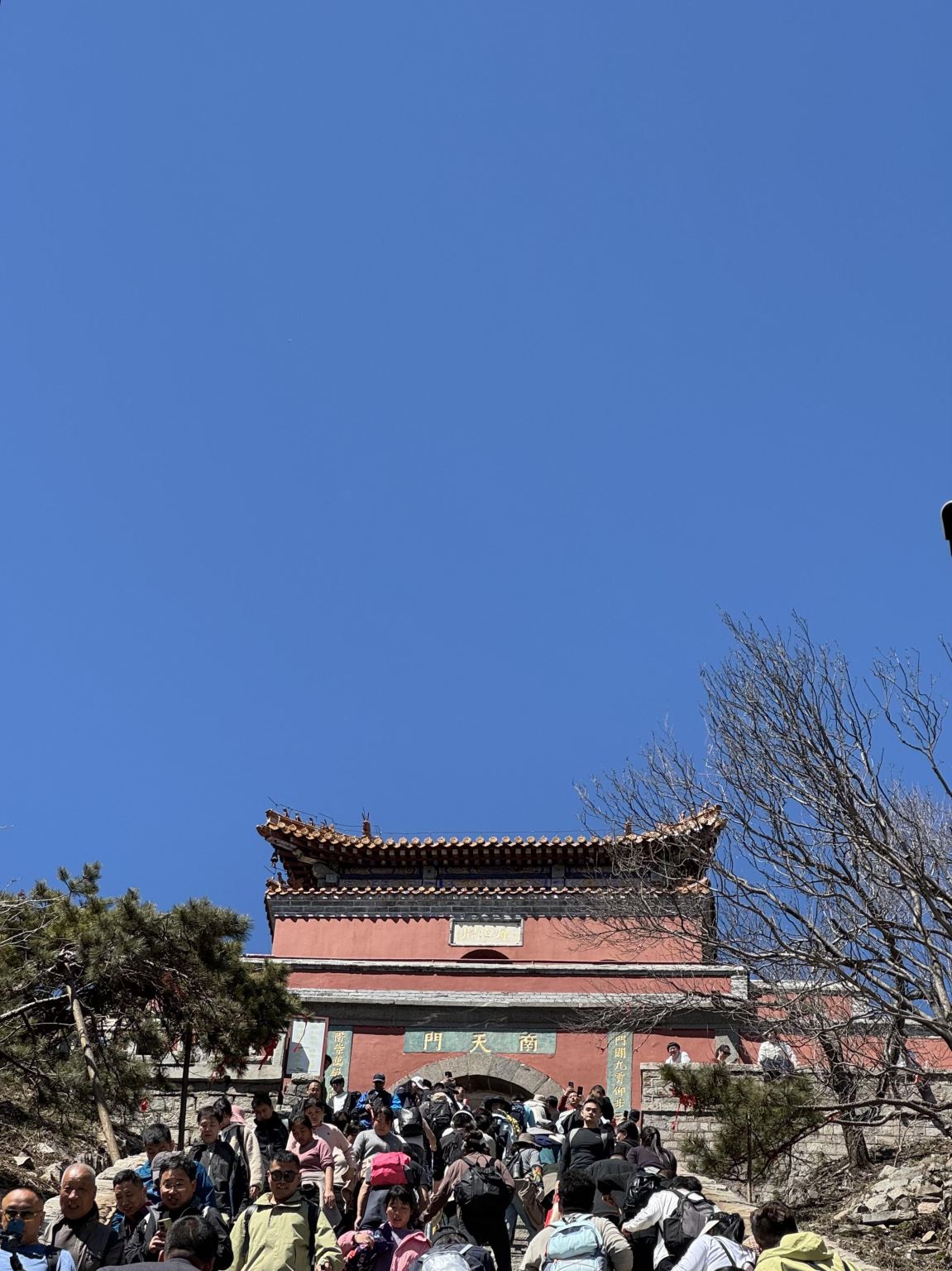 산동 타이안 보타이롱+지하 용궁+타이산 스간당+올드 스트리트 당일 치기 여행 (중영 서비스)