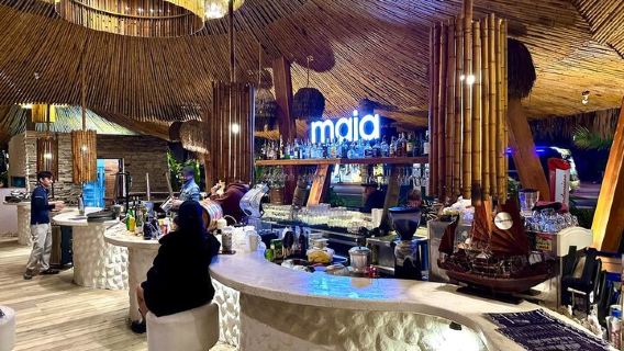 Hoàng hôn và thưởng thức: Trải nghiệm bánh xèo & quán bar trên bãi biển