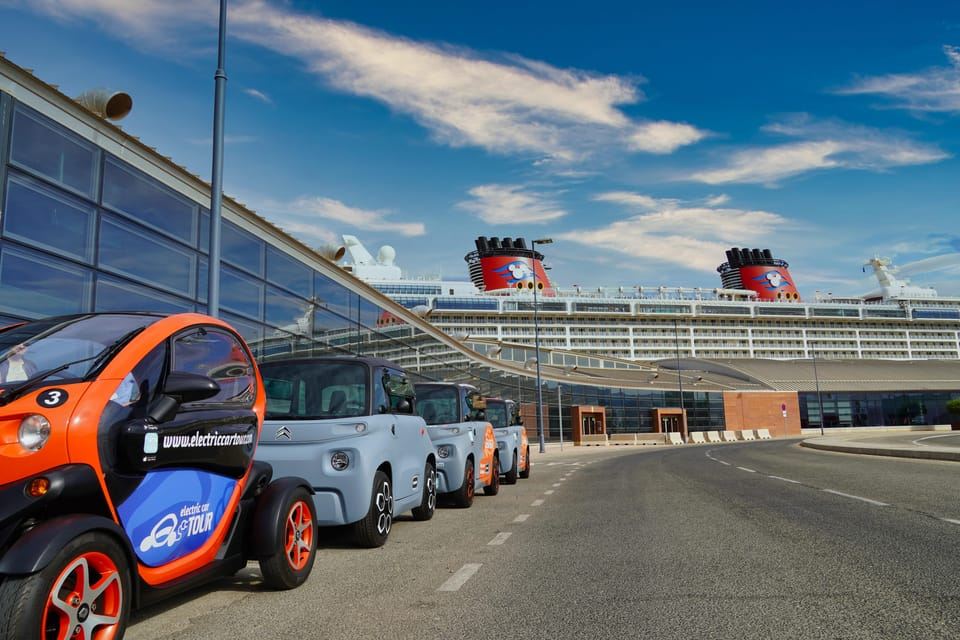 Abholung am Kreuzfahrtterminal: Málaga in 2 Stunden mit dem Elektroauto