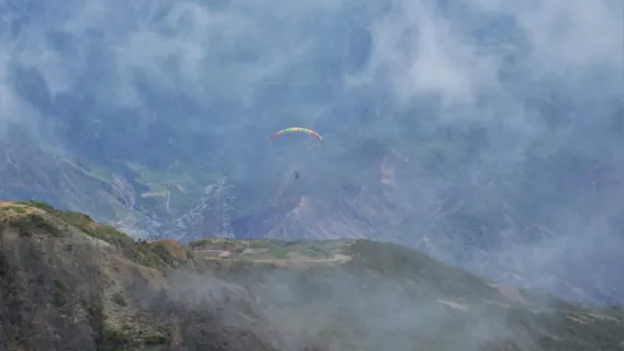 La Paz: Pengalaman Paralayang di Lembah Andes