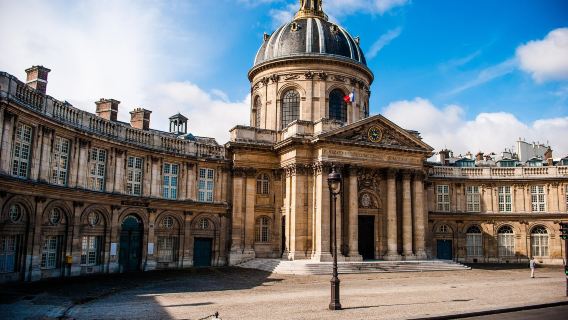 巴黎來回-楓丹白露宮-楓丹白露森林【多/日遊全日定制】