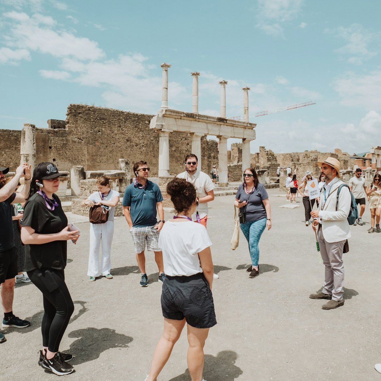 Pompeii & Herculaneum: Fast Track Ticket + Guided Tour + Roundtrip from Naples