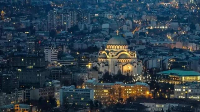 貝爾格萊德-米哈伊洛大公街-卡萊梅格丹公園-等包車遊