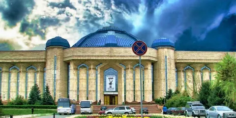 哈薩克斯坦中央國家博物館+綠巴扎+升天主教座堂+科克托別