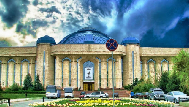 พิพิธภัณฑ์สถานแห่งชาติกลางสาธารณรัฐสาธารณรัฐฮัชสถาน + ตลาดเขียว + มหาวิหารอัสสัมชัญ + โคคโตเบ