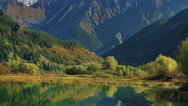 [Disyorkan Secara Rasmi · Laluan Khas Tasqin Tianchi] Lawatan Sehari ke Tasqin Tianchi dari Urumqi