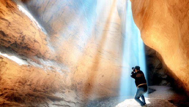 1-day tour to Yan'an Ganquan Canyon in Shaanxi, pure play with no hidden charges, optional private car or group tour