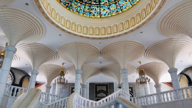 汶萊【水上村莊+蘇丹博物館+大相框+奧瑪阿里清真寺】中文司機丨歡迎諮詢