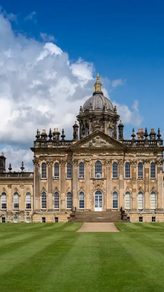 Round-trip from Manchester + York Minster + Harry Potter fun tour (Chinese/English private charter optional)