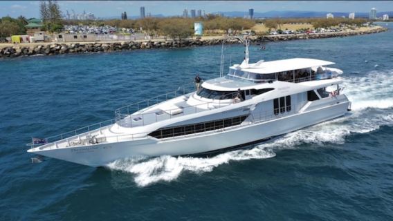 Gold Coast whale watching boat
