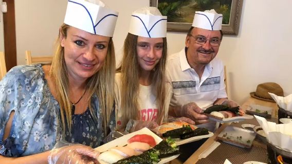Nara sushi-making workshop experience (Japanese cuisine culture + beginner-friendly)