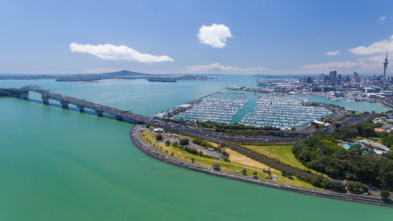 Auckland: Waitemata Harbour ~ sailing yacht tour [English group]