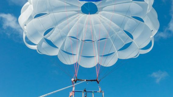 Cayo Hueso: Experiencia de parasailing en tándem
