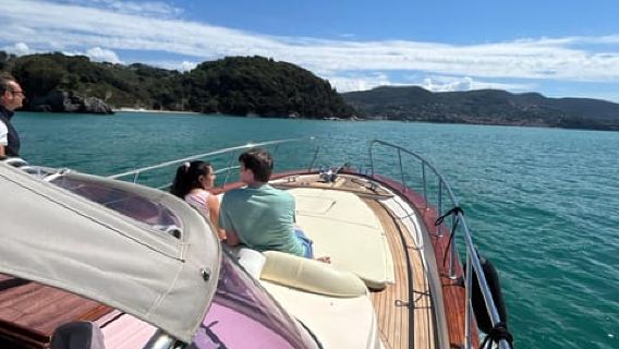 Portovenere: Cinque Terre Cruise with Lunch & Drinks