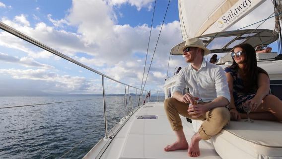Port Douglas: Sunset Sailing Cruise on Luxury Catamaran