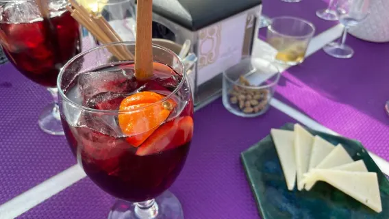 Sevilha: Degustação de Tapas e Sangría