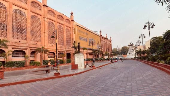 Uncover Amritsar's Soul: Golden Temple, Bagh & Museum Tour