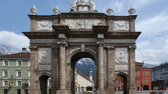 Tour audio autoguidato a piedi con telefono a Innsbruck (10 tappe, circa 2 ore)