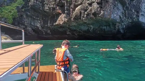 ทัวร์ครึ่งวันเกาะไข่ ดำน้ำตื้น 3 เกาะ ด้วยเรือเร็ว / ครึ่งวันเช้าหรือบ่าย