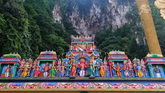 吉隆坡城市之旅 (含雙子星大樓票券及黑風洞) – 分享或私人包團選項