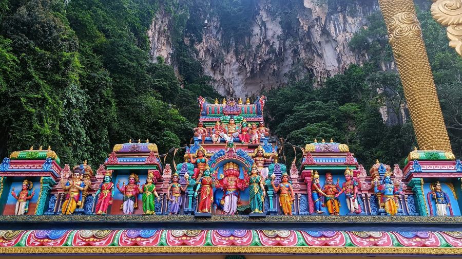 吉隆坡神聖景點之旅：黑風洞、天后宮及國家清真寺