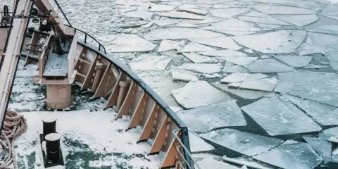 三寶號破冰船+冰雪城堡 SnowCastle+凱米教堂+凱米寶石館【行程可調】