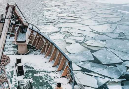 Icebreaker Sampo check-in + The SnowCastle of Kemi + Kemi Church + Gemstone Gallery [Flexible itinerary]