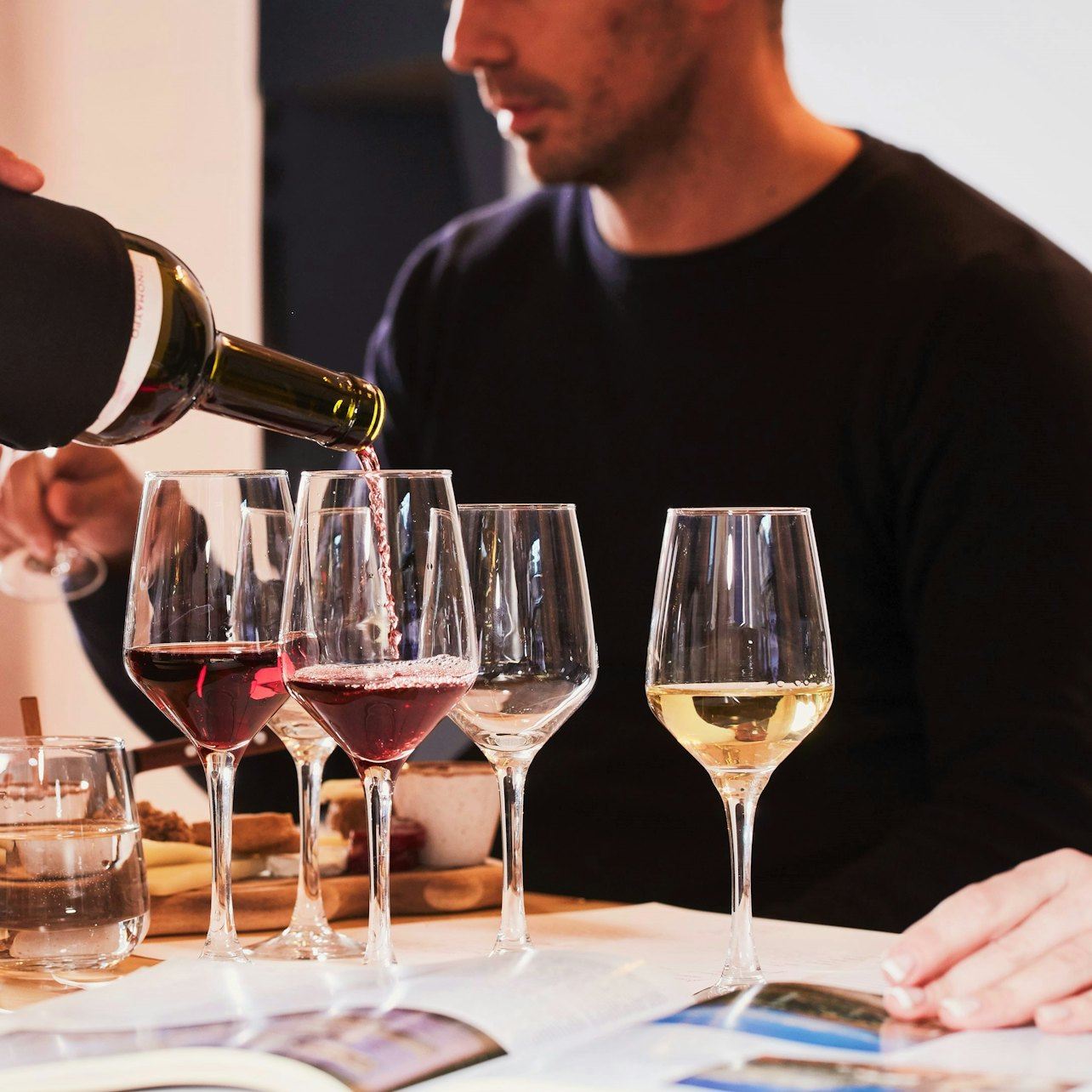 Athen: Weinverkostung unter der Akropolis