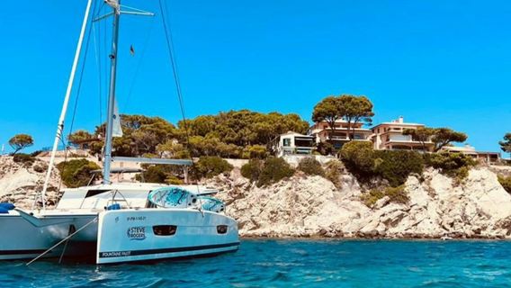 Palma de Mallorca: 4-Hour Luxury Catamaran Tour with Tapas & Lunch