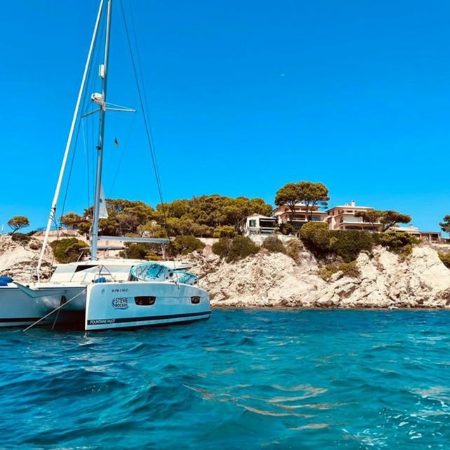 Palma de Mallorca: 4-Hour Luxury Catamaran Tour with Tapas & Lunch