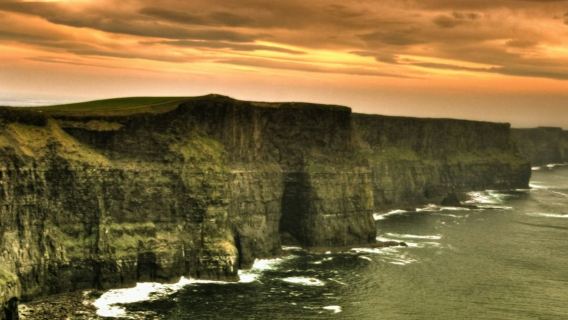 Cliffs of Moher & Galway City: Day Trip from Dublin