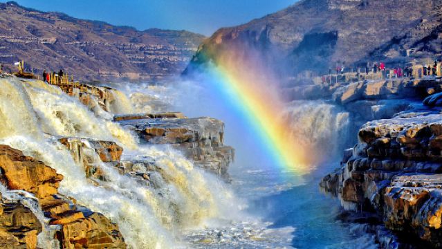 Perjalanan Premium Lawatan Sehari ke Makam Maharaja Kuning dan Air Terjun Hukou