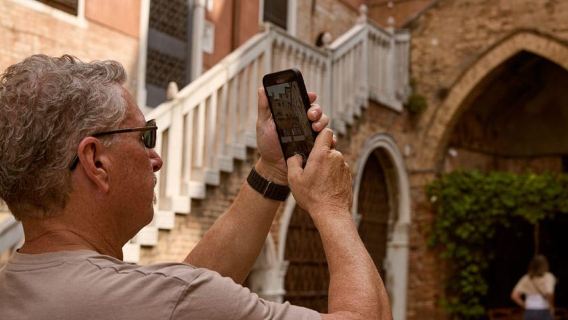 Venesia: Tur Jalan Kaki Semi-Privat VIP dengan Naik Gondola
