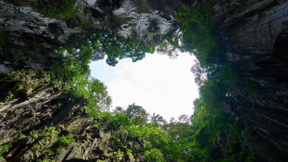 Kuala Lumpur Adventure:Kanching Falls, Ramayana & Batu Caves