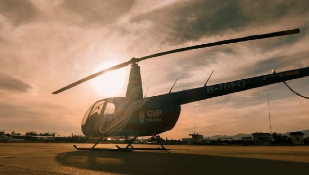Centro de Experiencia de Vuelo en Helicóptero de la Gran Muralla de Badaling en Pekín (Testigo de mil años de historia de ladrillos y piedras desde las nubes + ruta exclusiva + seguridad garantizada por una tripulación profesional + recuerdos inolvidables)