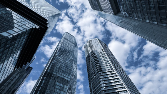 德國法蘭克福:羅馬廣場+主教堂+美茵河鐵橋+歐元塔一日遊