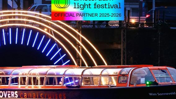 Amsterdam Light Festival: Canal Cruise from Amsterdam Centraal